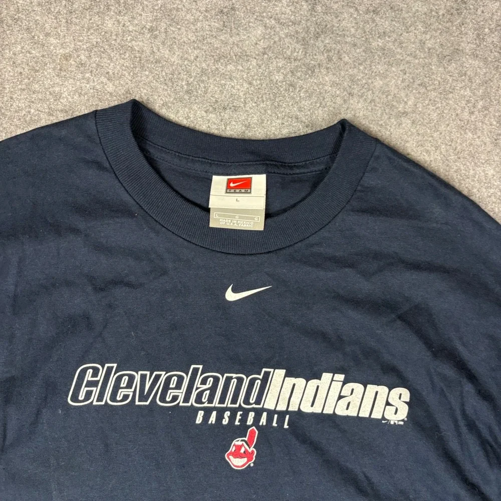 Nike Cleveland Indians Baseball T-Shirt Mens Large Navy Blue Chief Wahoo MLB Tee